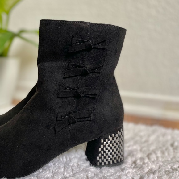 Impo Black Suede Boots - Picture 2 of 6